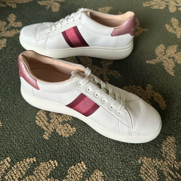 Kate Spade White and Burgundy Women's Sneakers size 10B - Picture 4 of 11